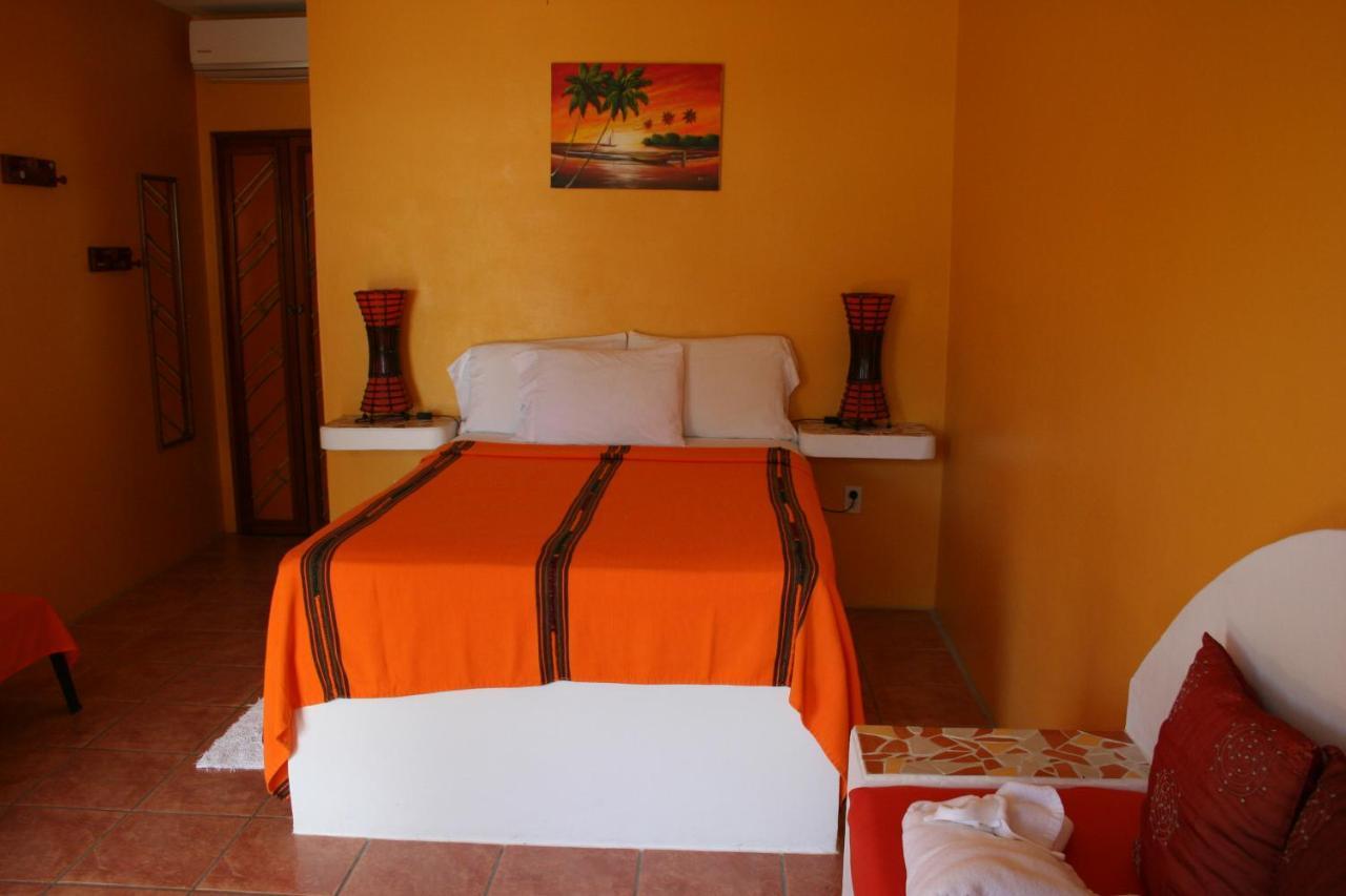Seaside Cabanas Hotel Caye Corker Dış mekan fotoğraf