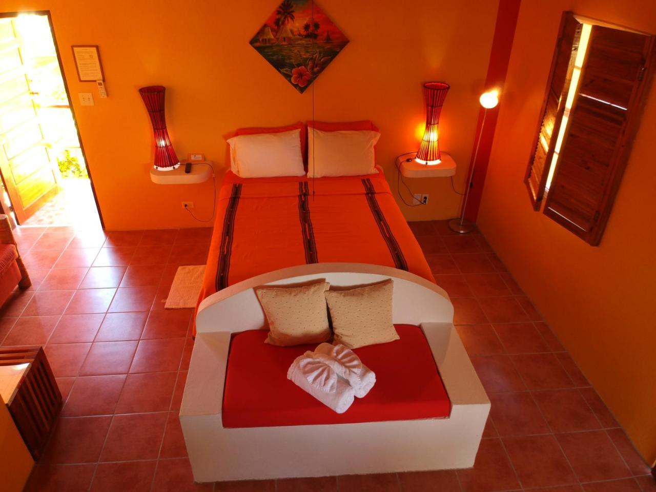 Seaside Cabanas Hotel Caye Corker Dış mekan fotoğraf