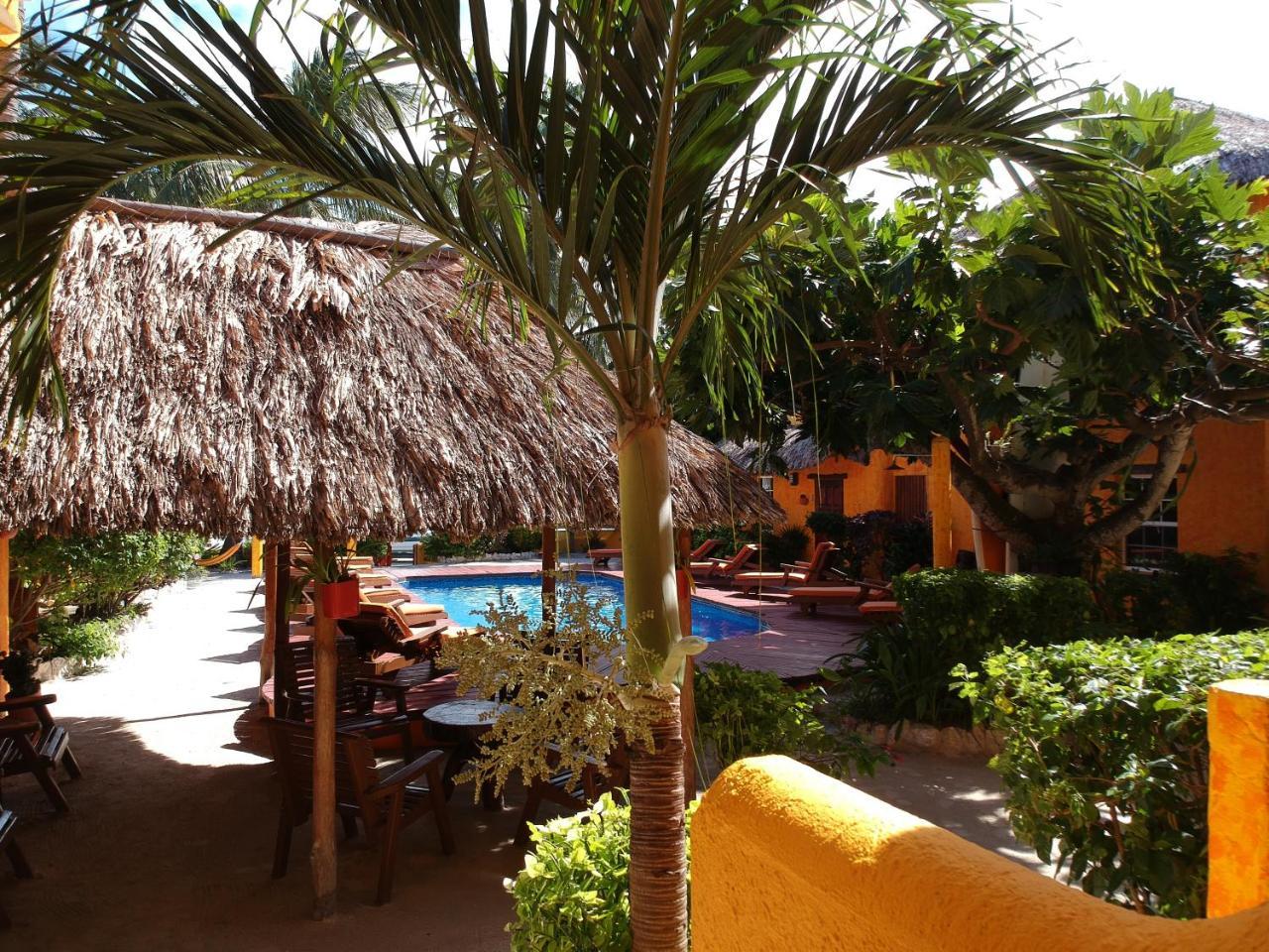 Seaside Cabanas Hotel Caye Corker Dış mekan fotoğraf