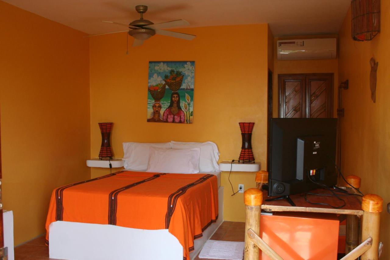 Seaside Cabanas Hotel Caye Corker Dış mekan fotoğraf