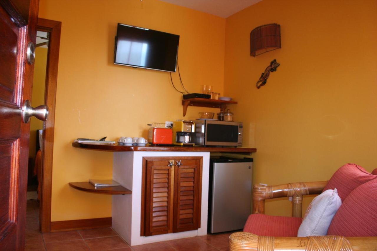 Seaside Cabanas Hotel Caye Corker Dış mekan fotoğraf