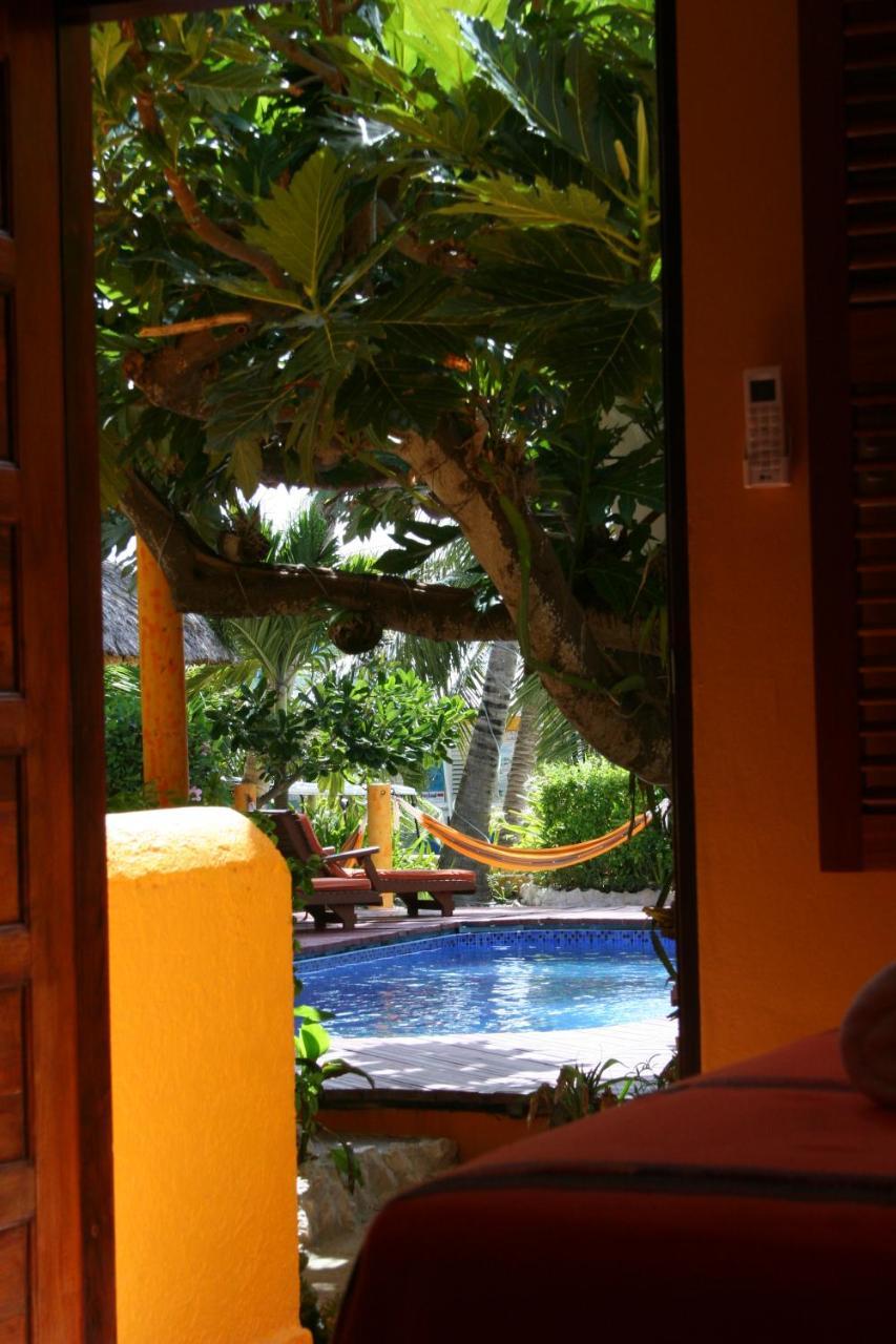 Seaside Cabanas Hotel Caye Corker Dış mekan fotoğraf